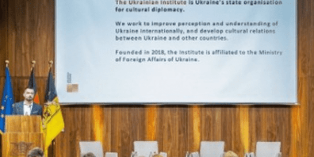 Volodymyr Sheiko on dais.